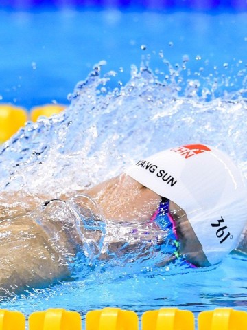 pg电子：格里芬赞誉塔图姆，伤病中不离不弃，定义新时代领袖风范