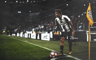 pg电子官网：勇士圣诞夜激战告捷，库里23分领军力压独行侠