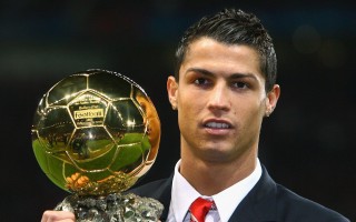 pg电子模拟器|德甲赛前深度解析，霍芬海姆与汉堡的进攻大战与战术较量